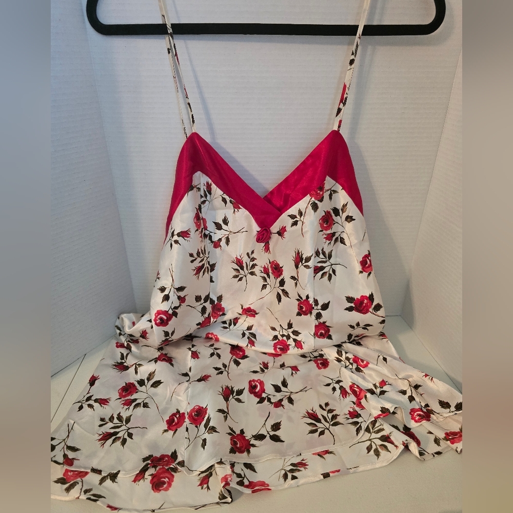 Kathy Ireland intimates vintage slip red rose Large